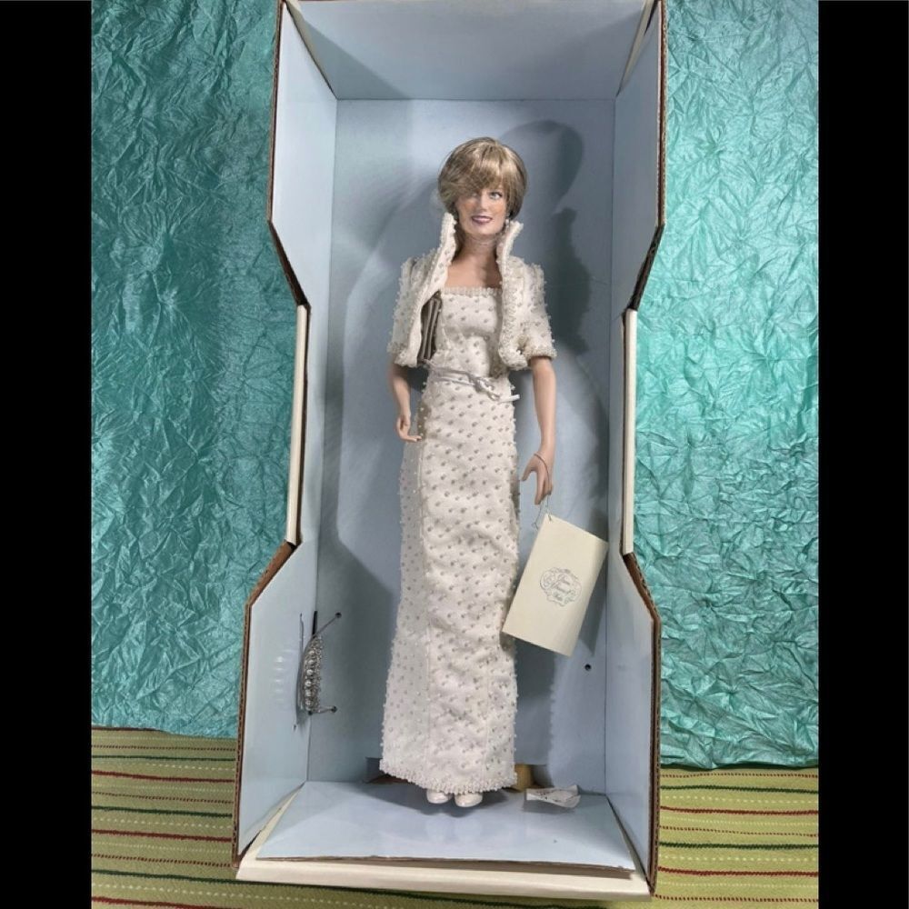 Diana Princess Porcelain Doll